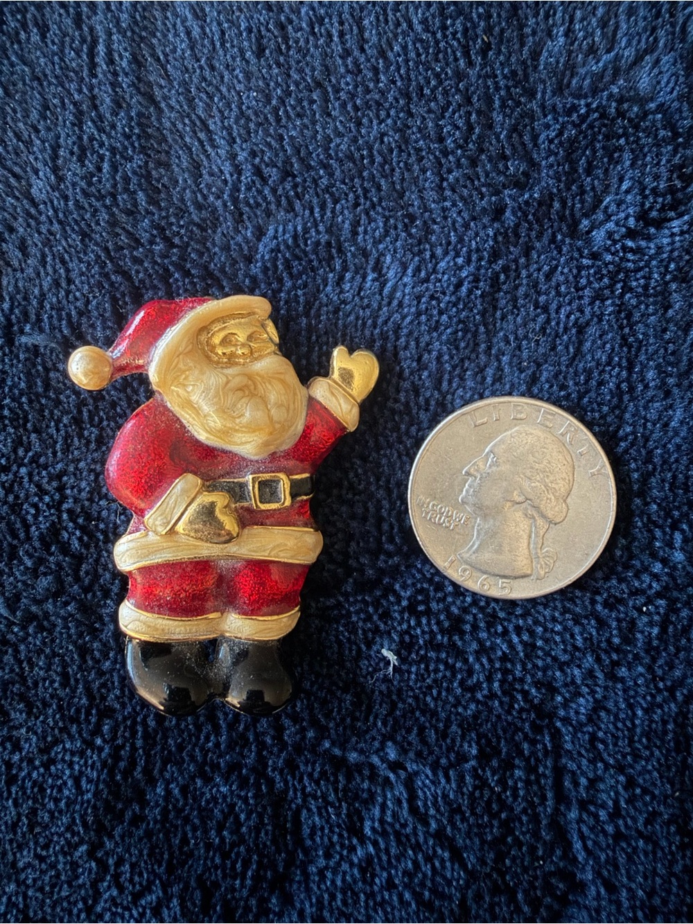Gold-Trim Red Santa Brooch – Festive Women's Jewelry - Picture 2 of 3